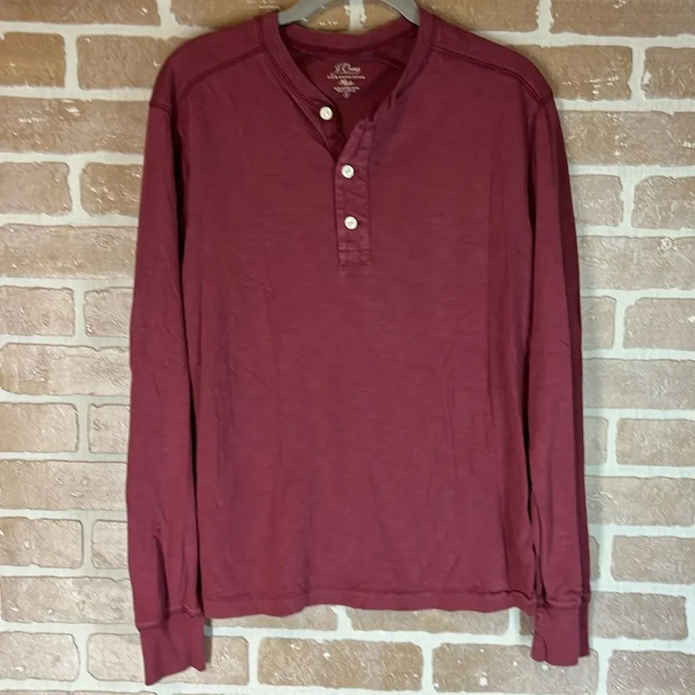 J. Crew Men's Garment-Dyed Slub Cotton Henley in Red Wine Gray Size S